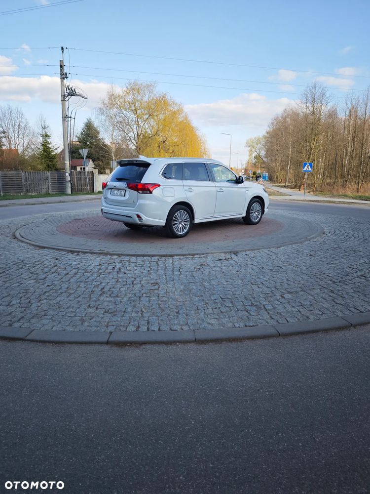 Mitsubishi Outlander Instyle - 20