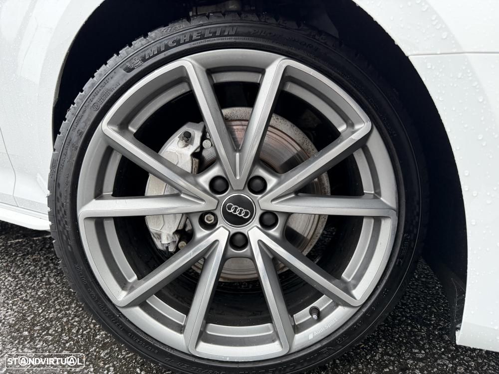 Audi A4 Avant 40 TDI quattro S line S tronic - 4