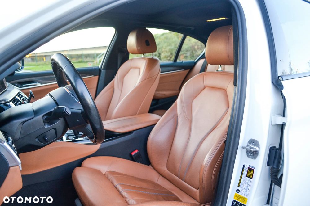 BMW Seria 5 530i xDrive M Sport sport - 21
