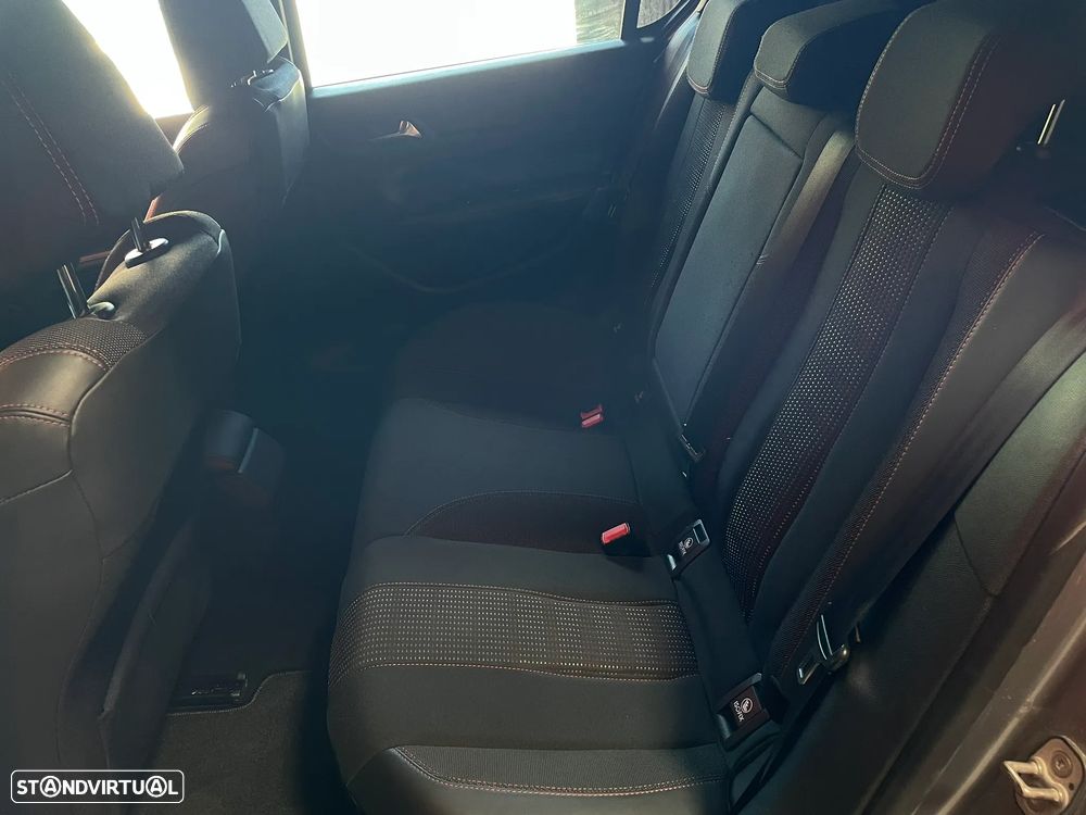 Peugeot 308 1.6 BlueHDi GT Line EAT6 - 33