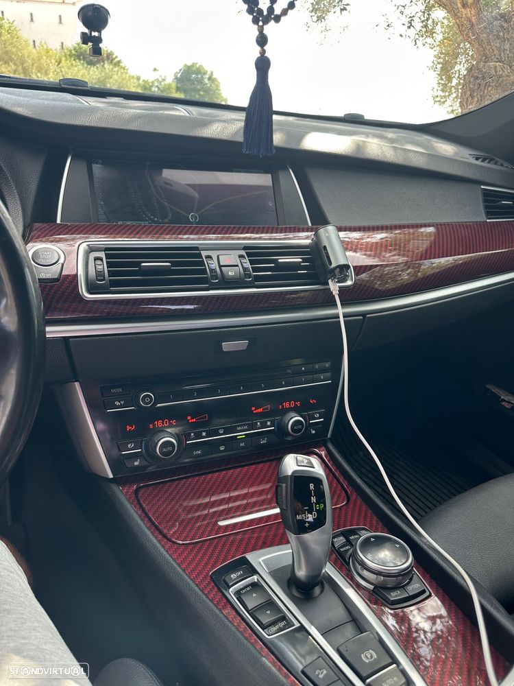 BMW 535 Gran Turismo d xDrive Pack M - 10