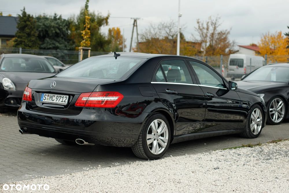Mercedes-Benz Klasa E 350 CGI BlueEFFICIENCY 7G-TRONIC Avantgarde - 14