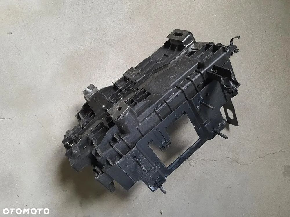 Podstawa obudowa akumulatora Opel Mokka 1.6b 95418182 - 2