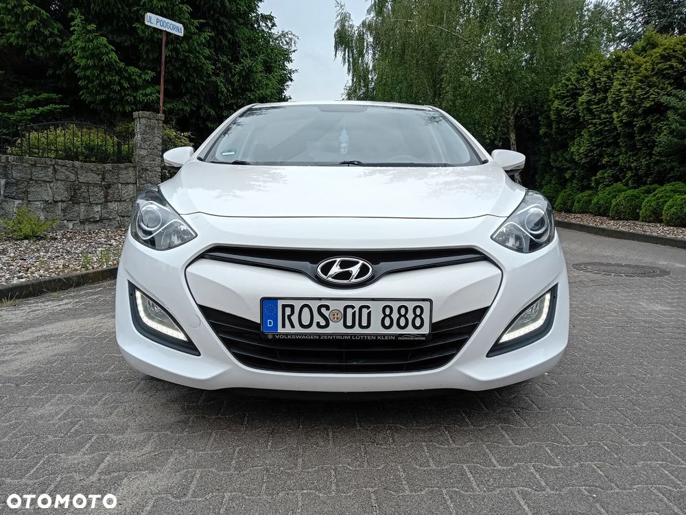 Hyundai i30 1.4 Fifa World Cup Edition - 9