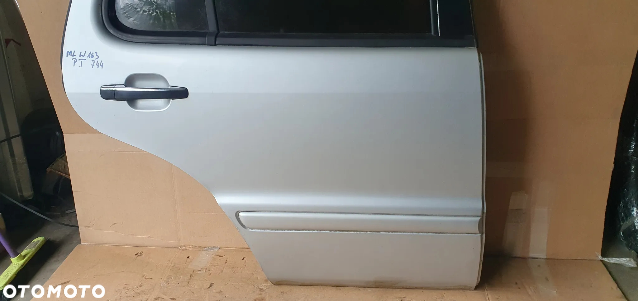 Drzwi prawy tył tylne prawe Mercedes ML W163 744 C744 - 5