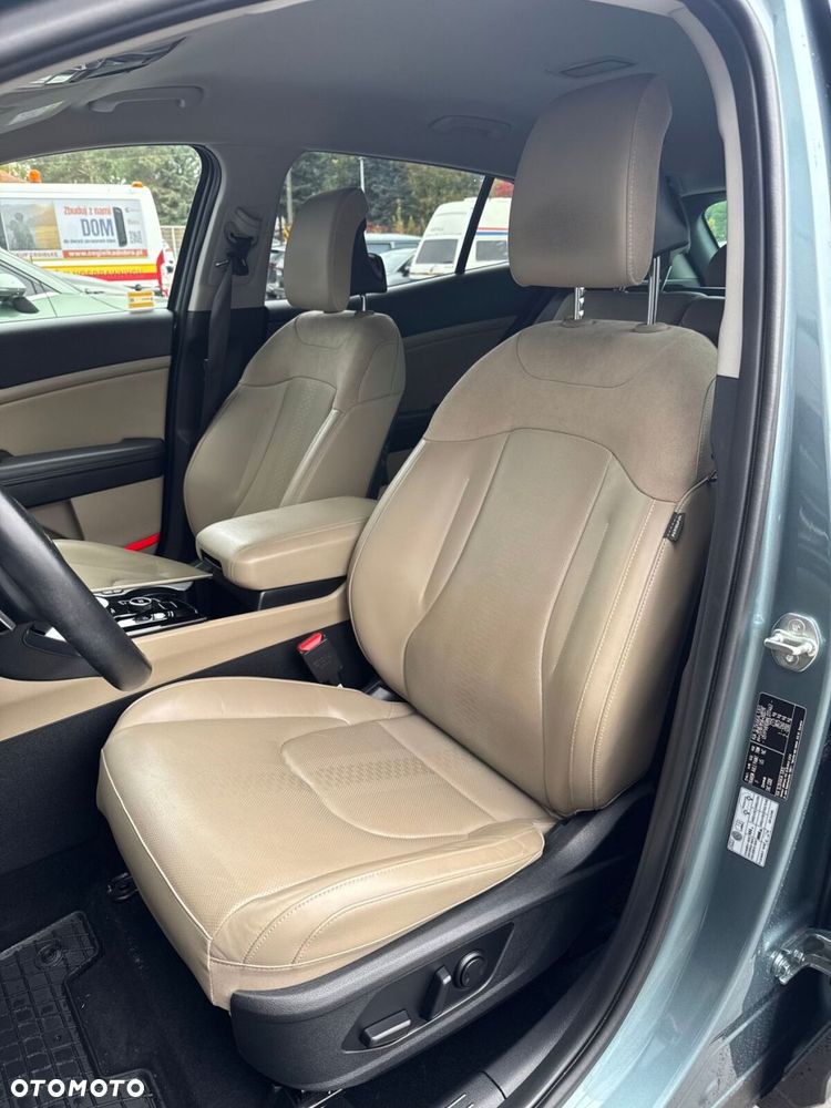 Kia Sportage 1.6 T-GDI HEV Business Line 2WD - 18