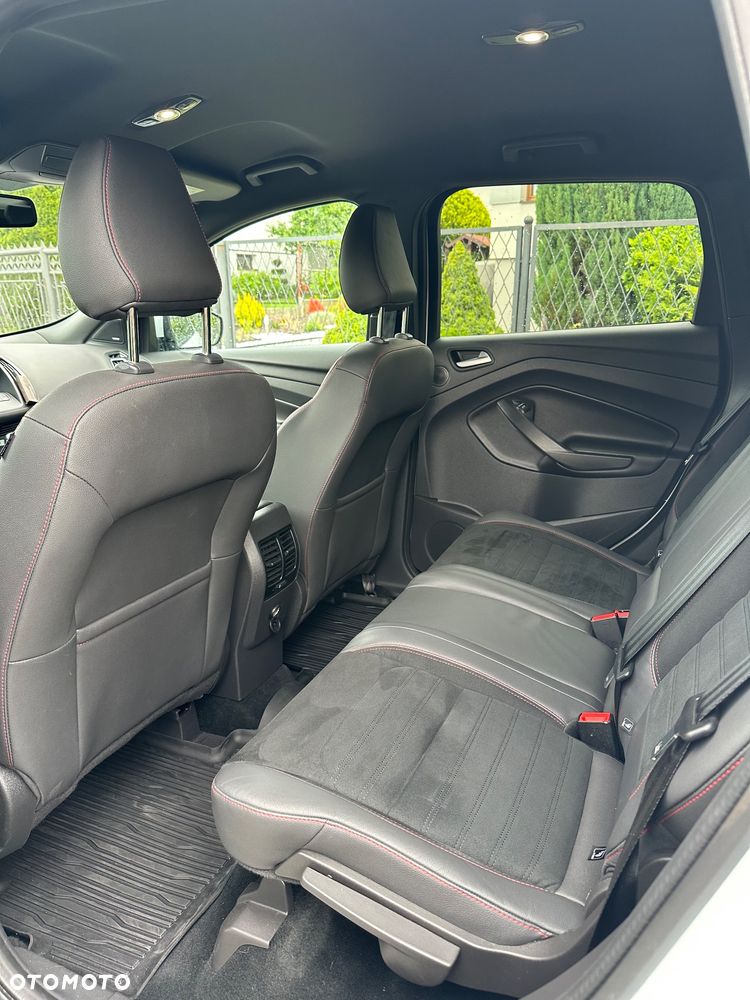 Ford Kuga 2.0 TDCi AWD ST-Line - 9