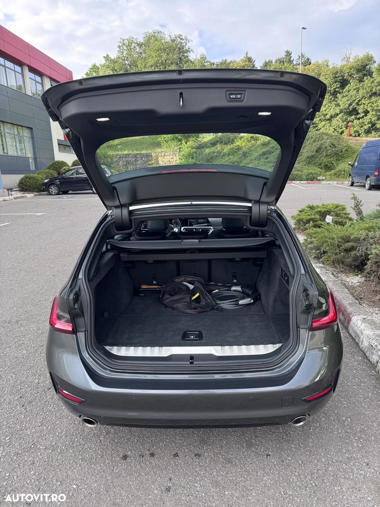 BMW Seria 3 330e xDrive Aut. Sport Line - 18
