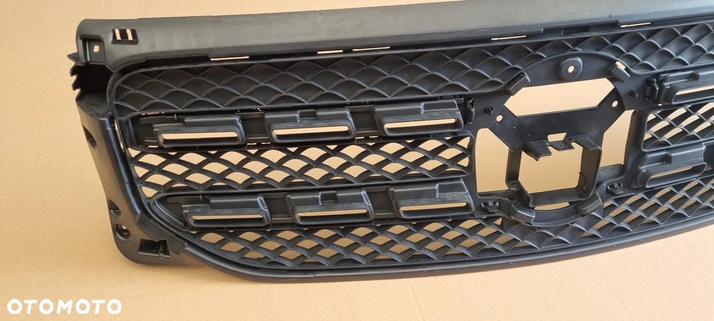 Mercedes GLB X247 2019- Atrapa Grill Zderzak przód oryginał - 2
