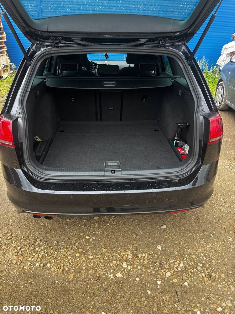 Volkswagen Golf - 12