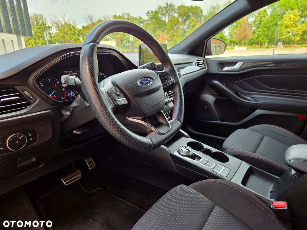 Ford Focus 1.5 EcoBlue Start-Stopp-System ST-LINE - 16