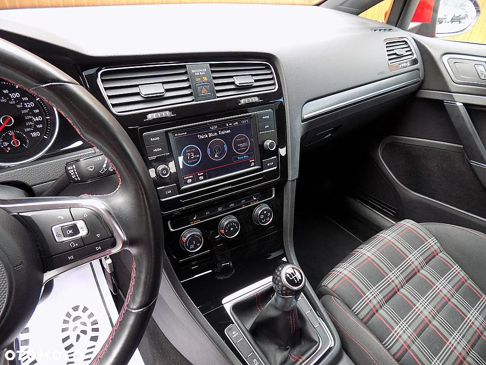 Volkswagen Golf 2.0 TSI OPF GTI - 12