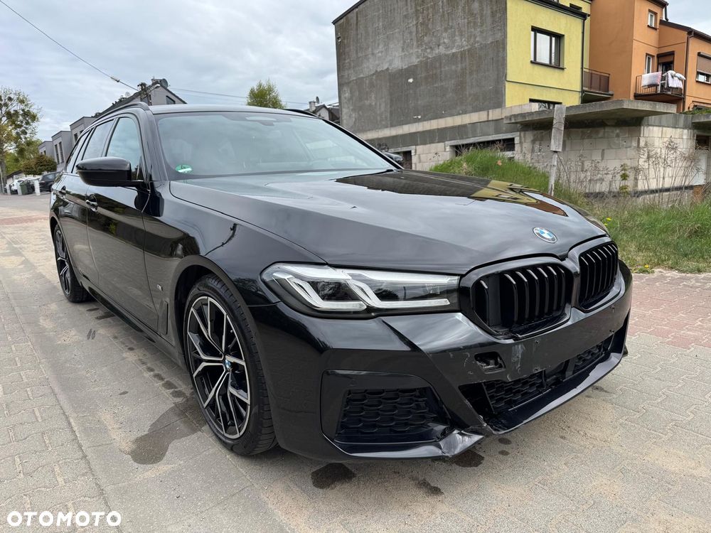 BMW Seria 5 520d xDrive M Sport sport - 12