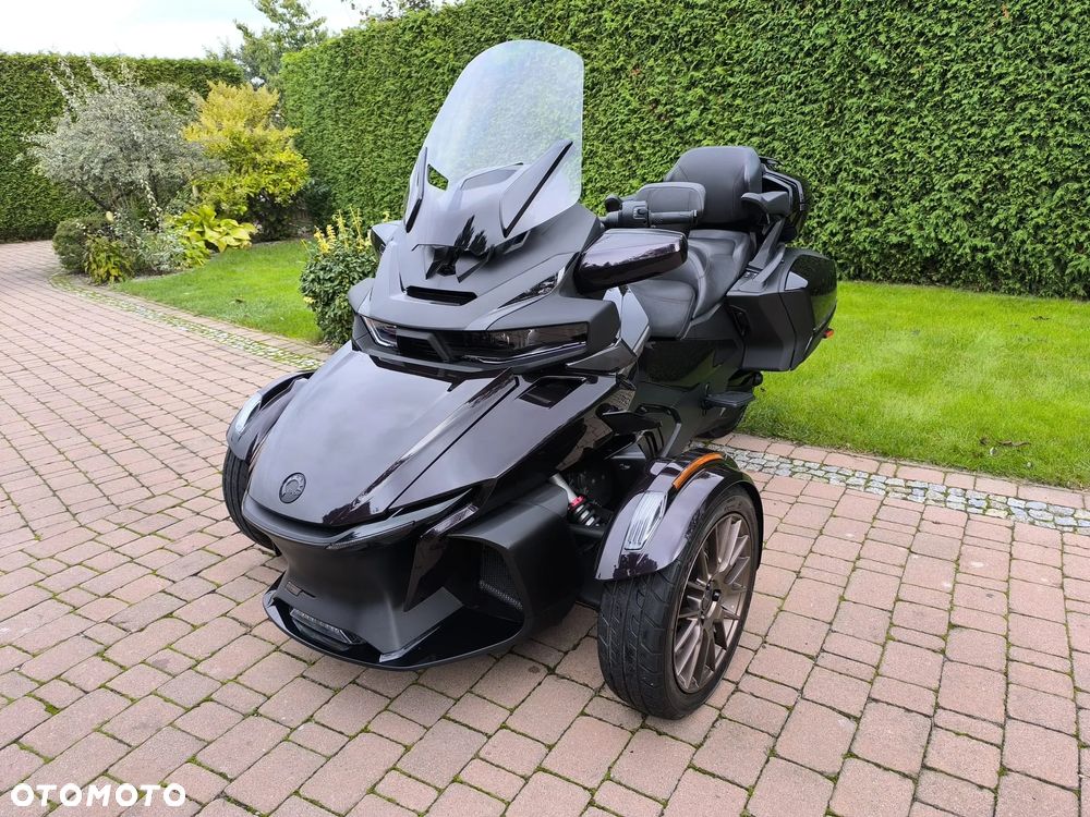 Can-Am Spyder - 1