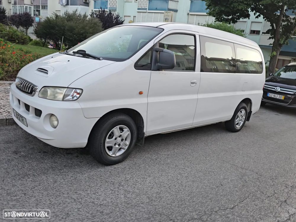 Hyundai H-1 - 4
