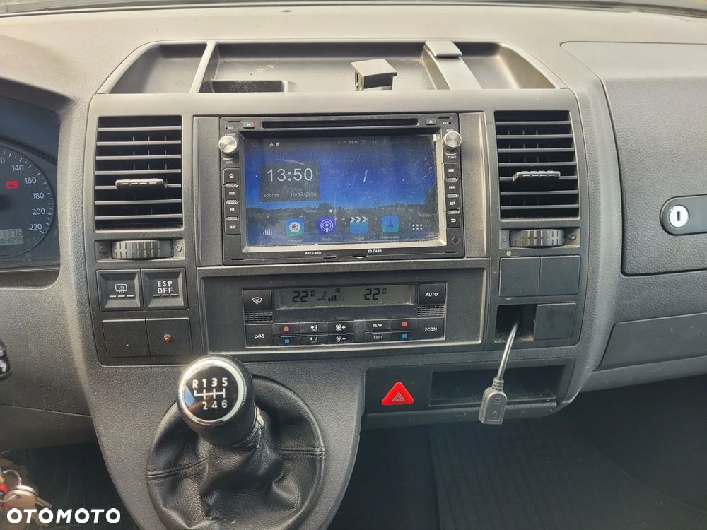 Volkswagen Caravelle - 26