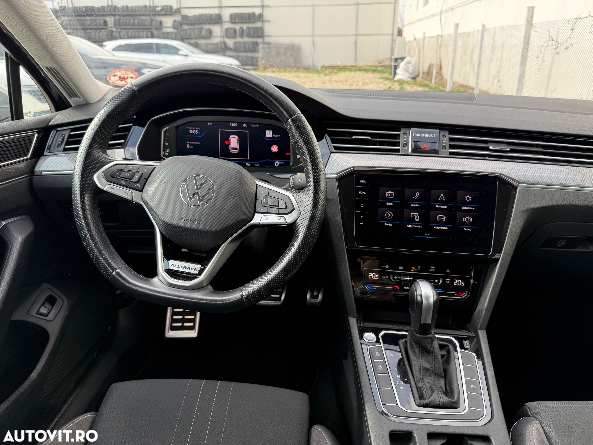Volkswagen Passat - 16