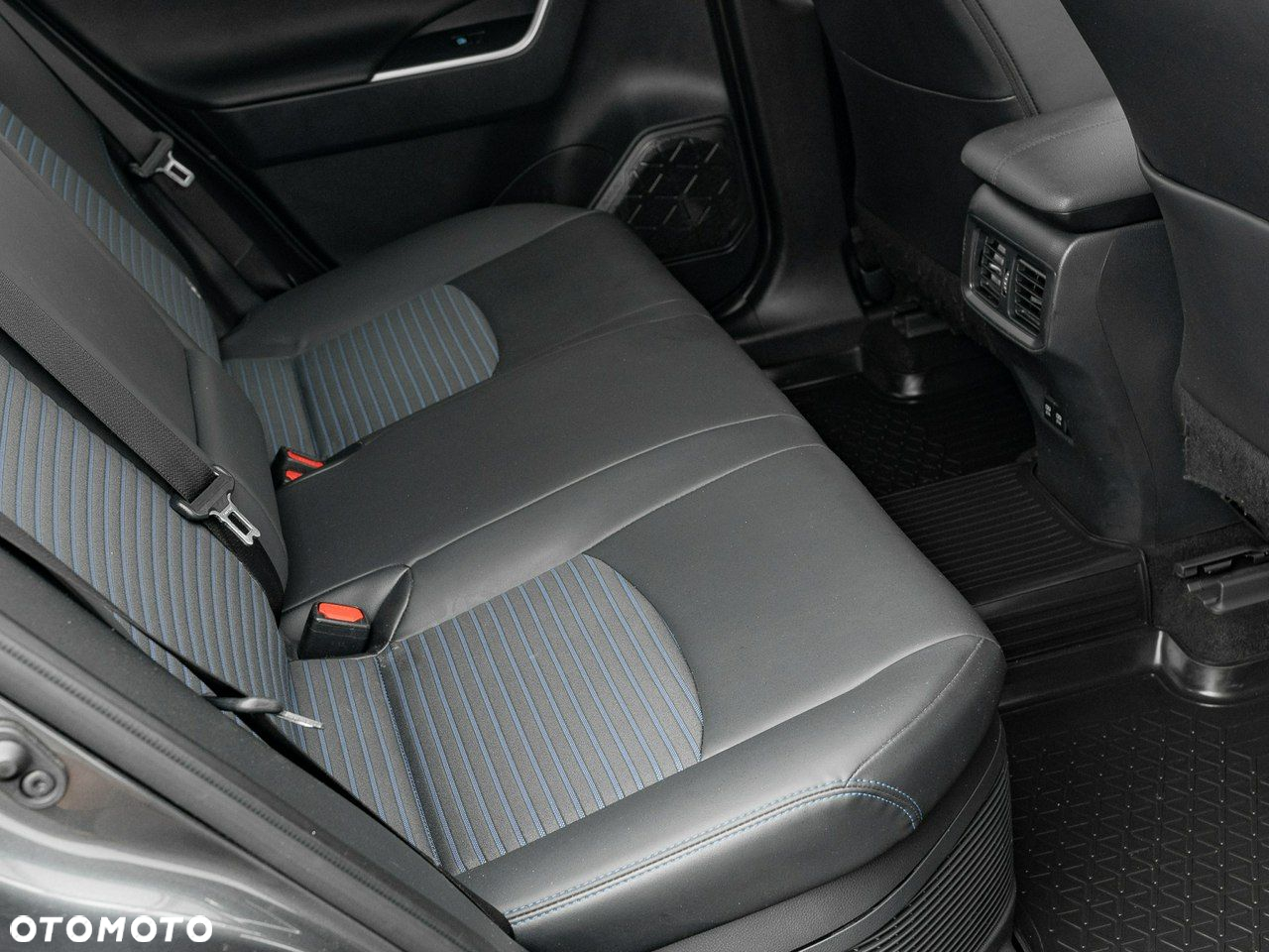 Toyota RAV4 - 33