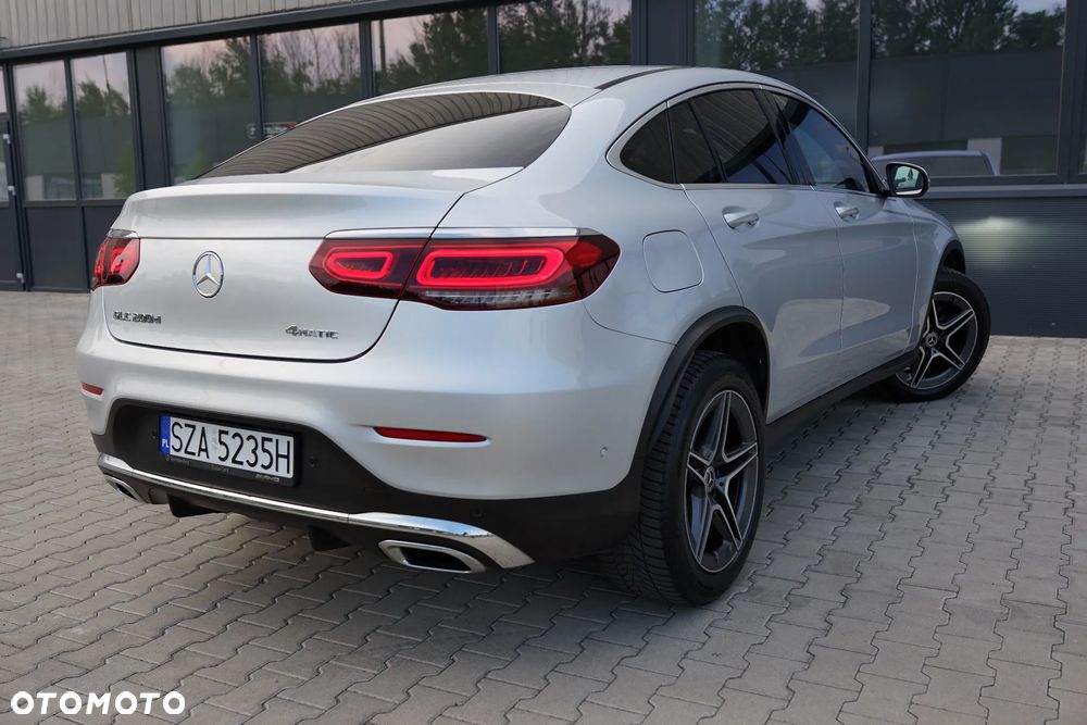 Mercedes-Benz GLC 200 d 4Matic 9G-TRONIC AMG Line Plus - 30
