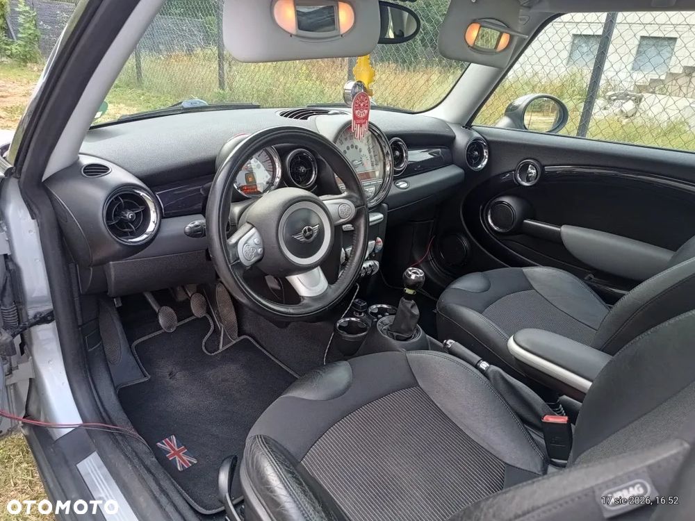 MINI Cooper 50 Camden - 28