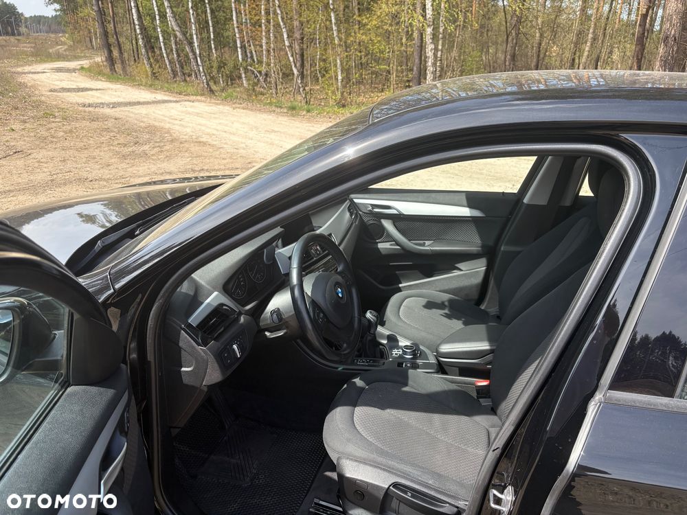 BMW X1 sDrive18i Sport Line - 11