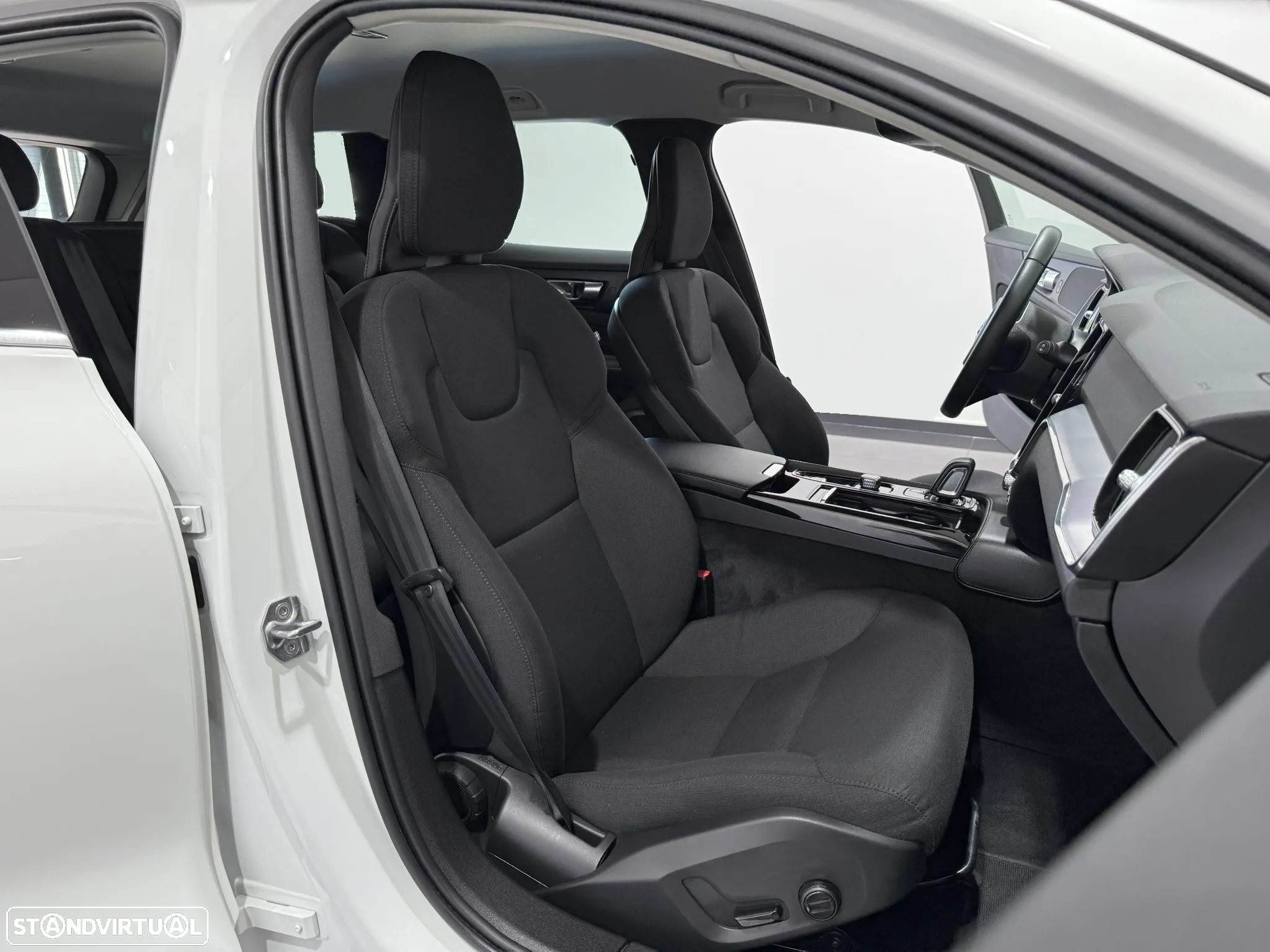 Volvo V60 2.0 T6 AWD TE Inscription Expression - 34