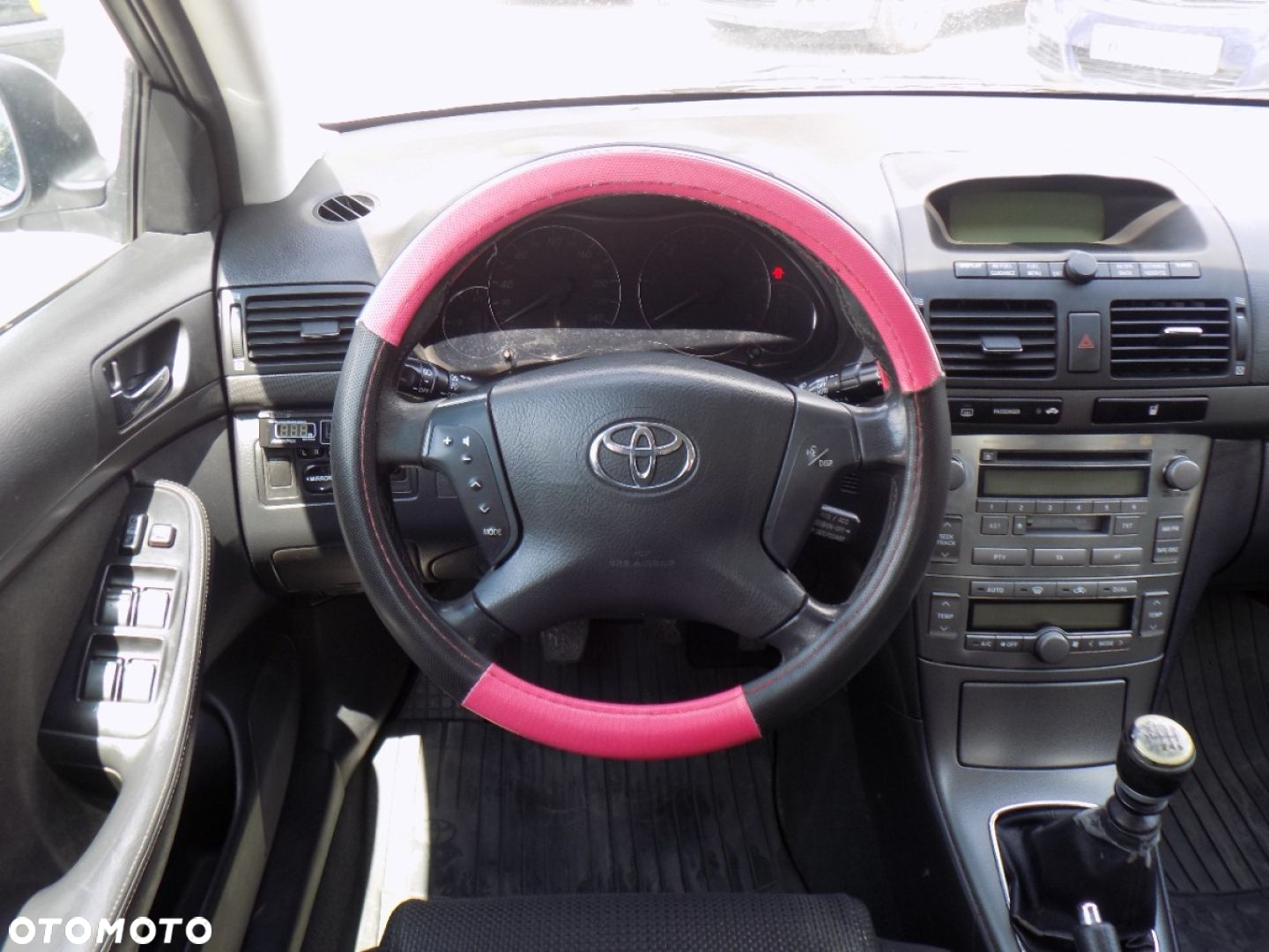 Toyota Avensis - 6