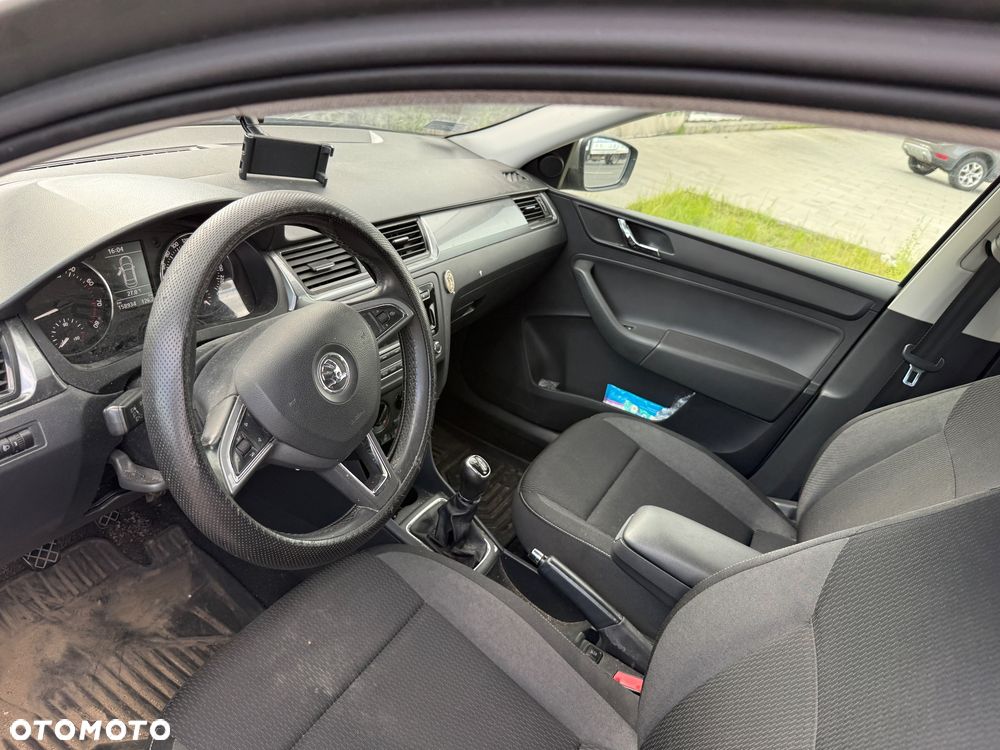 Skoda RAPID 1.2 TSI Ambition Max - 18