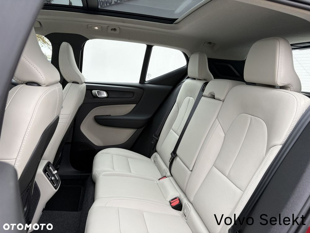 Volvo XC 40 - 23