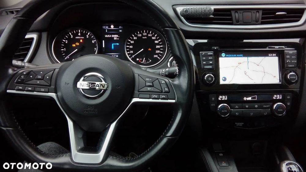 Nissan Qashqai 1.6 DIG-T N-Connecta - 22