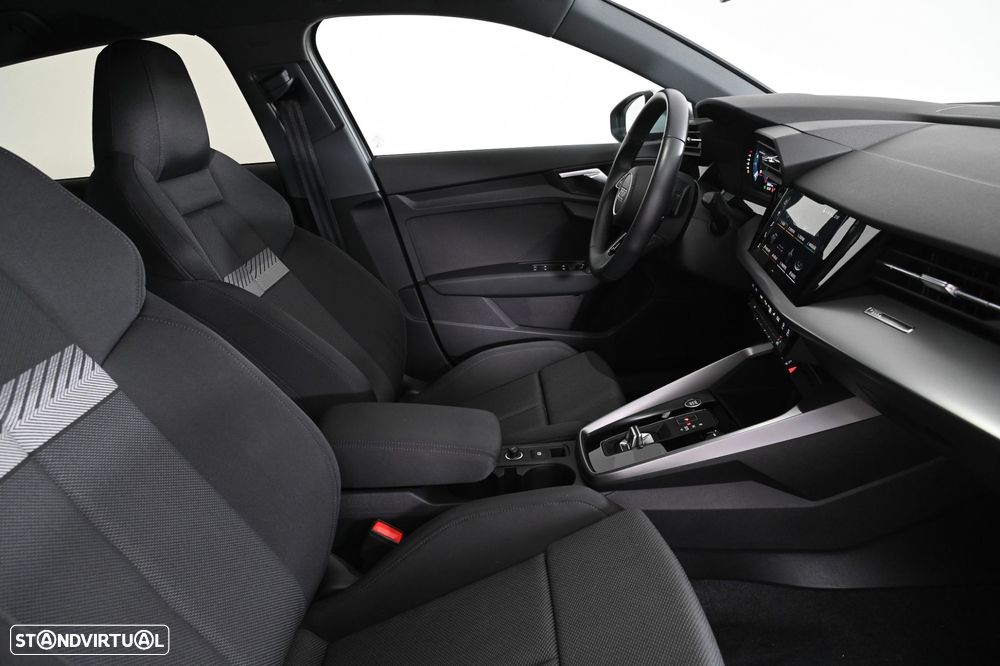 Audi A3 Sportback 30 TFSI Advanced S tronic - 32