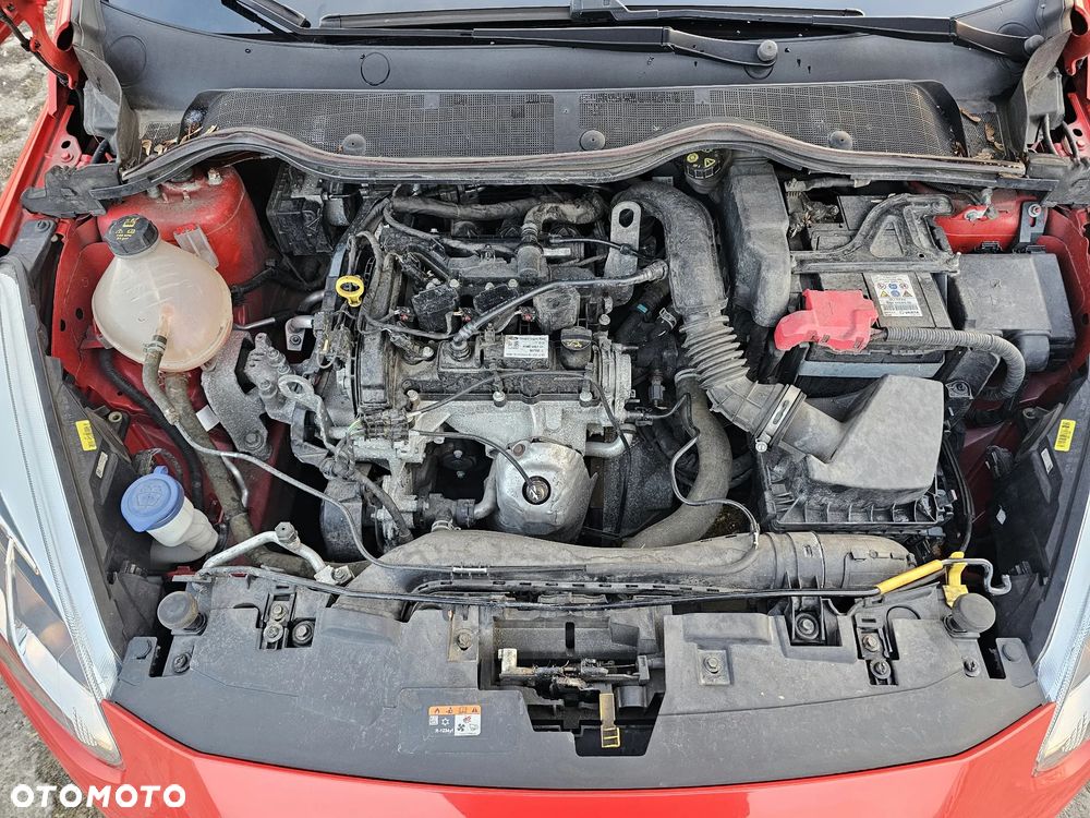 Ford Fiesta 1.1 S&S TITANIUM - 39