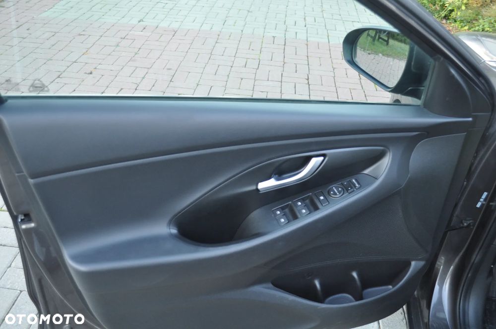 Hyundai i30 1.6 CRDI DCT YES - 23