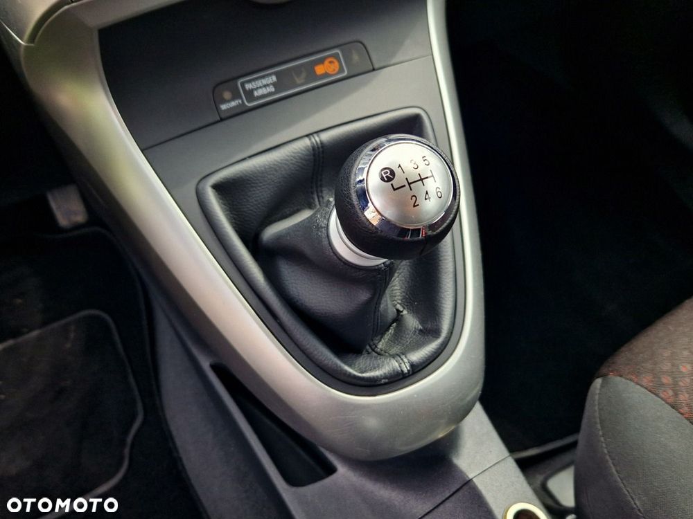 Toyota Verso 2.0 D-4D - 30
