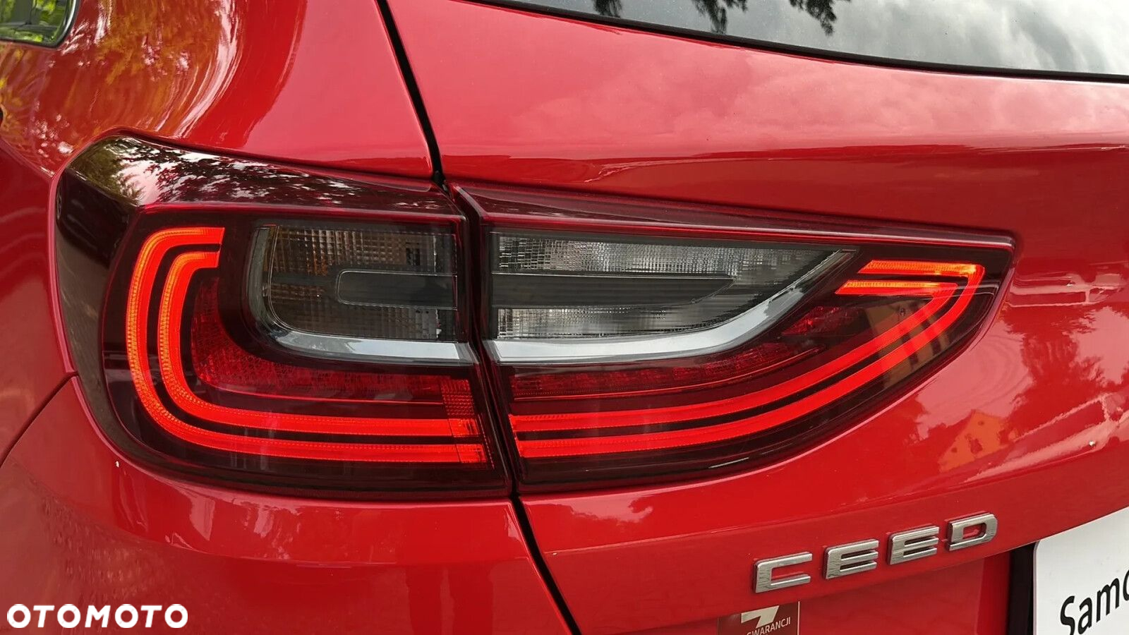 Kia Ceed - 11