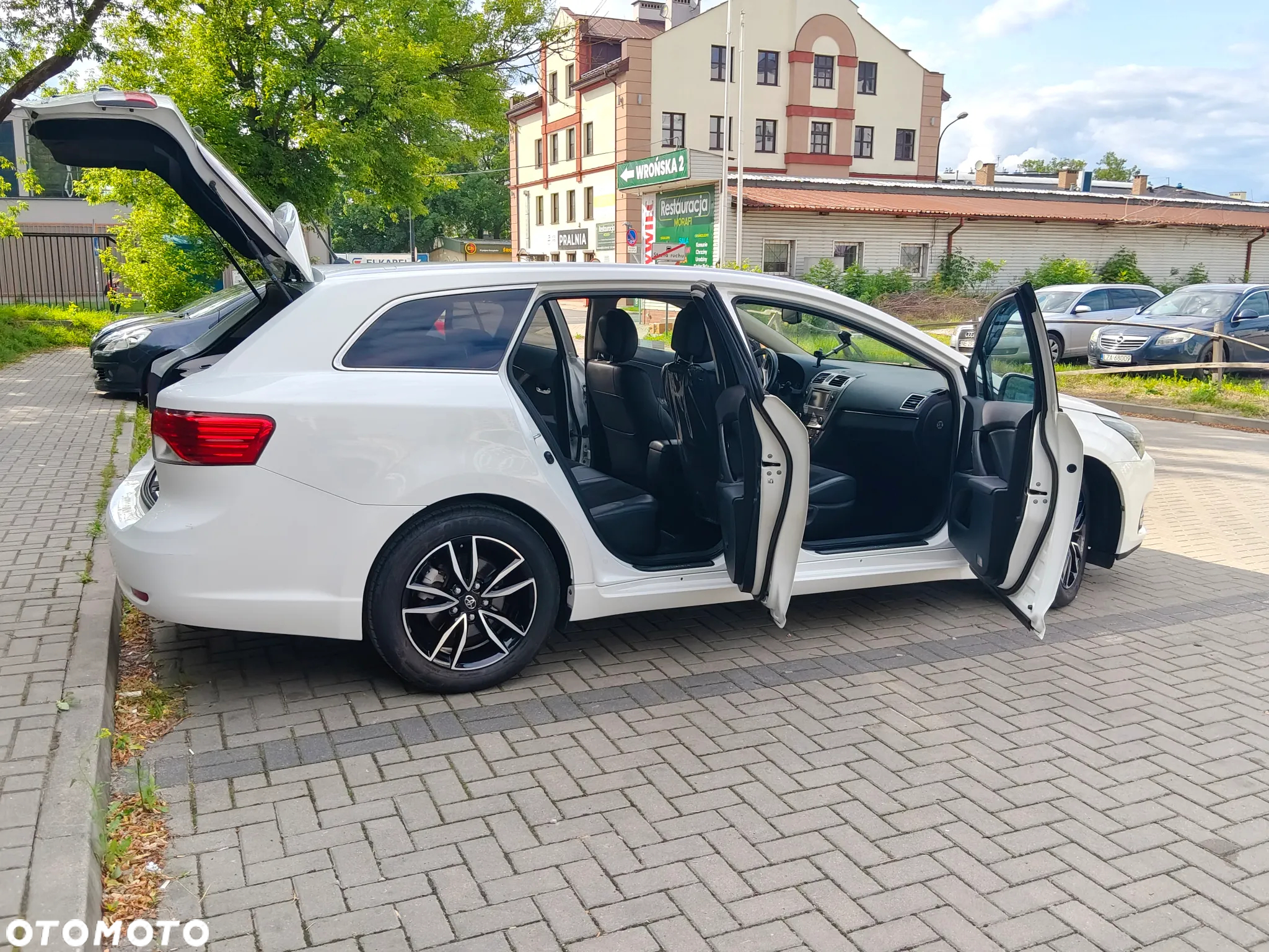 Toyota Avensis - 22