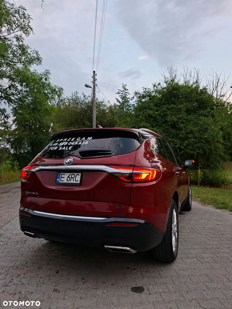 Buick Enclave - 18