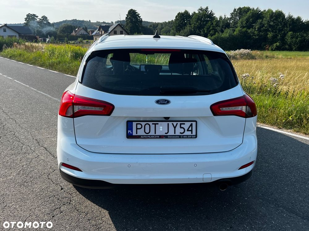 Ford Focus 1.0 EcoBoost Titanium ASS - 3