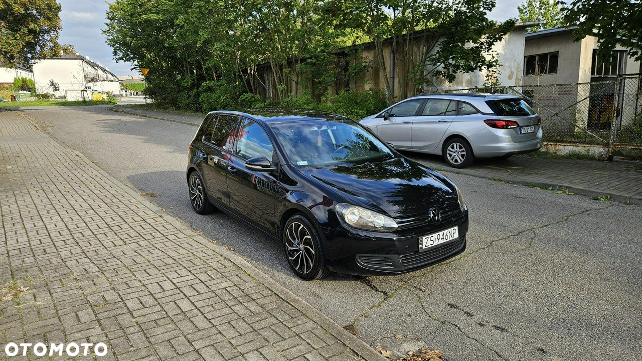 Volkswagen Golf VI 1.6 Comfortline - 17