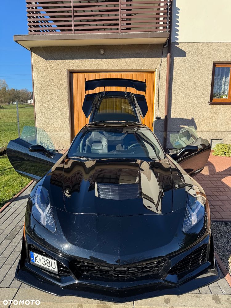 Chevrolet Corvette - 15