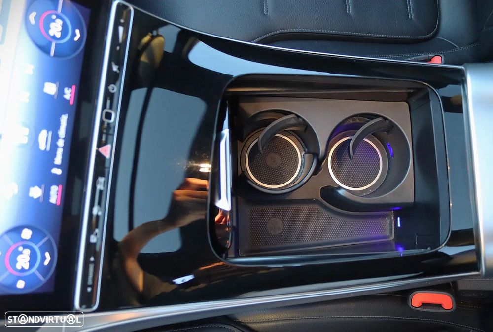 Mercedes-Benz GLC 300 e 4Matic 9G-TRONIC Avantgarde Advanced - 33