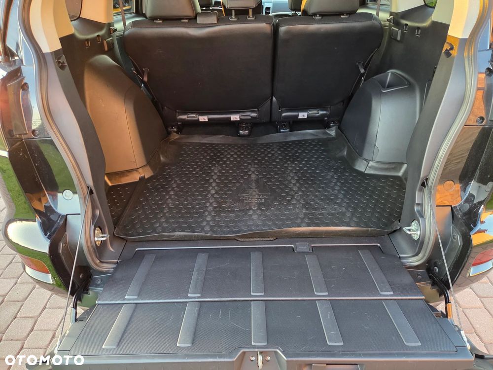 Mitsubishi Outlander - 6