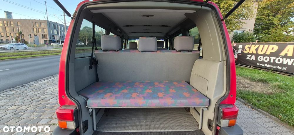 Volkswagen Multivan D - 15