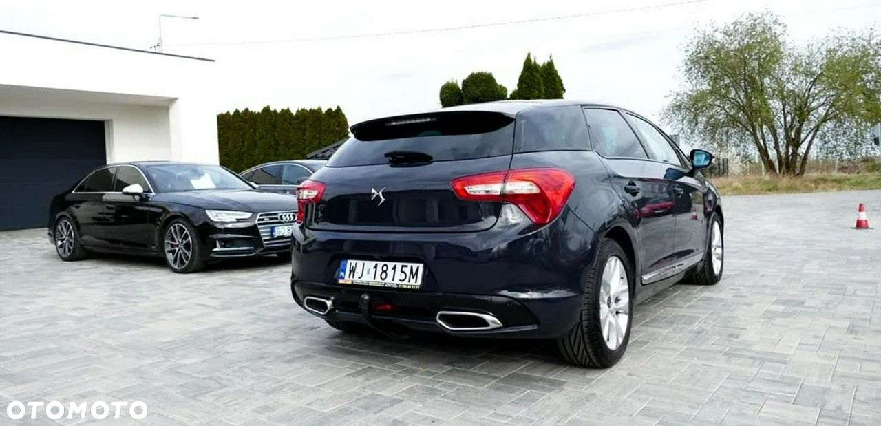 DS Automobiles DS 5 - 12