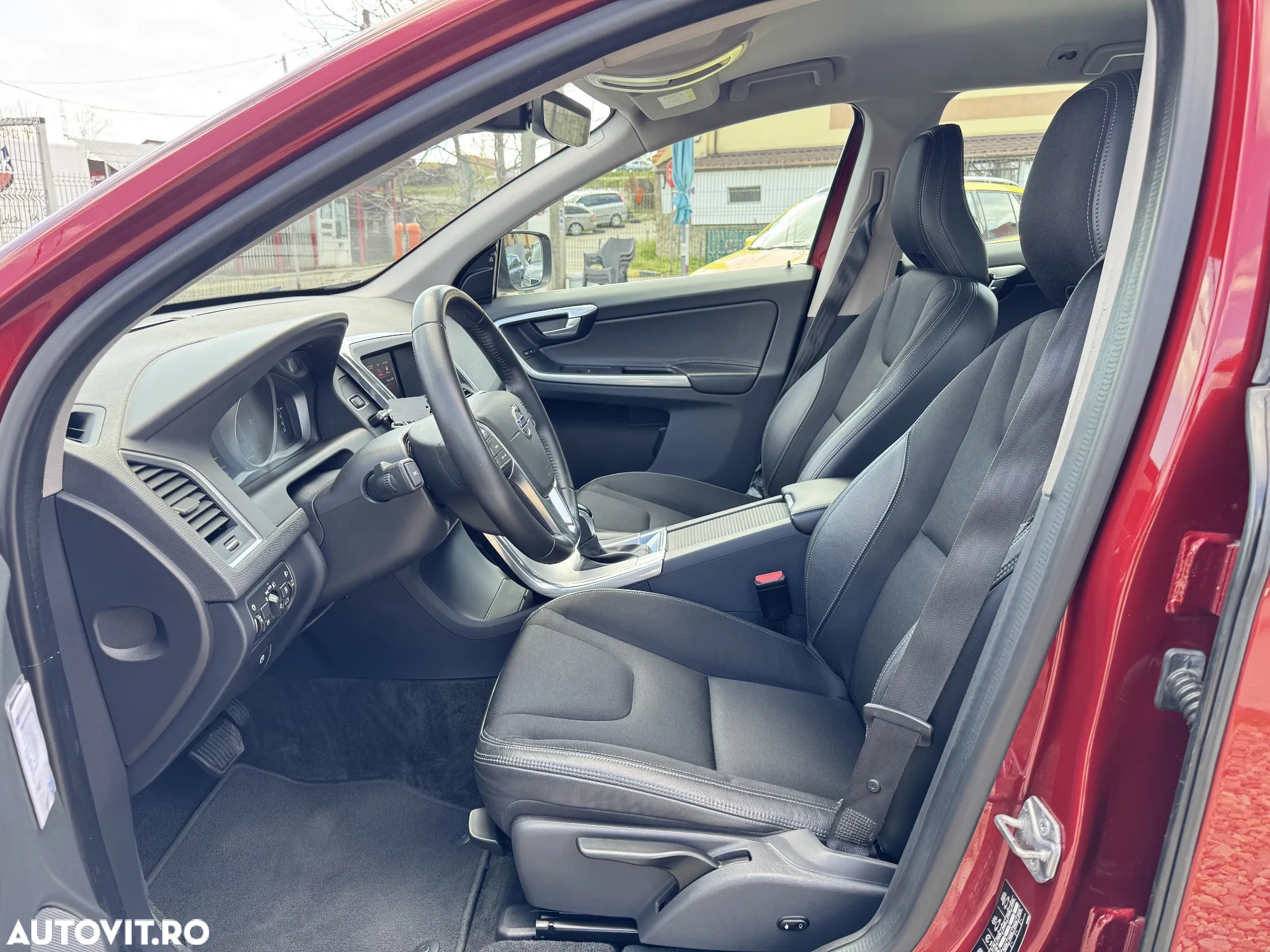 Volvo XC 60 D3 Geartronic Summum - 9