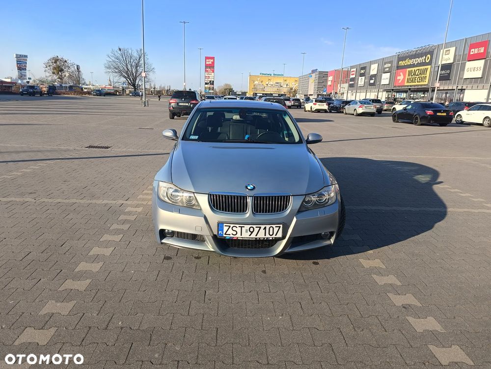 BMW Seria 3 325i - 2