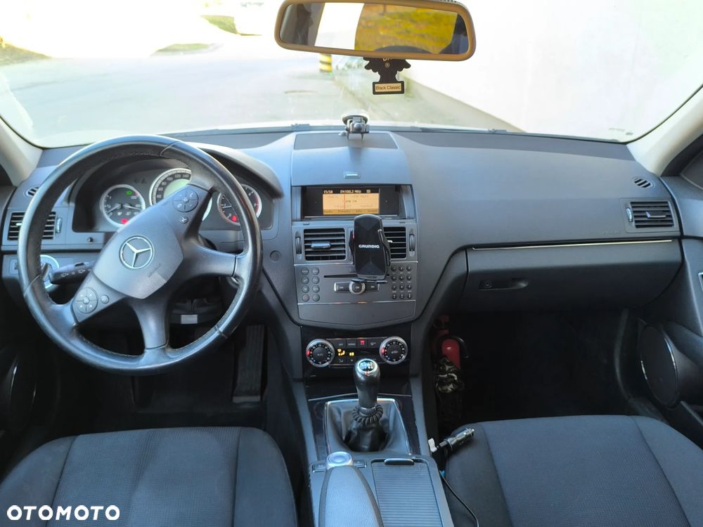 Mercedes-Benz Klasa C 200 CDI BlueEff Classic - 12