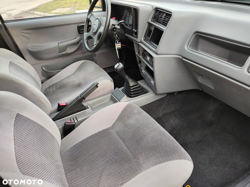 Ford Sierra 1.6 CL - 9