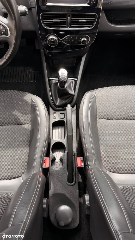 Renault Clio - 31