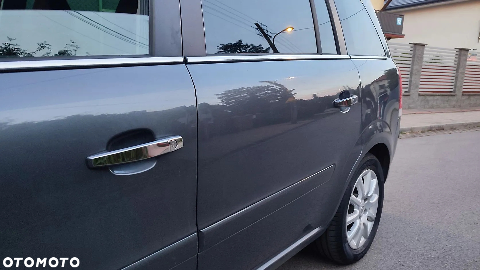 Opel Zafira 1.8 Design Edition - 5